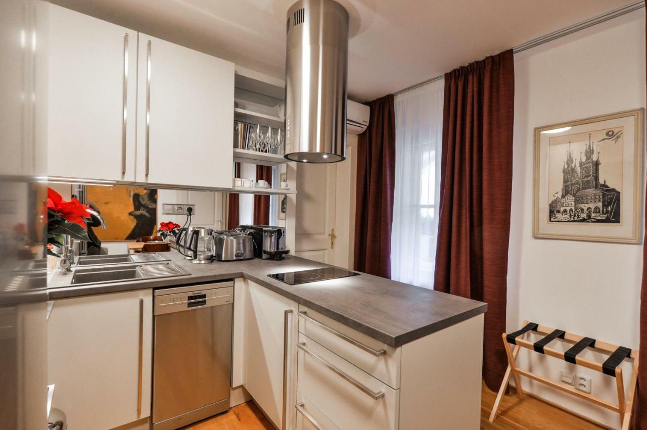 Romantic Apartment Prague Near Charles Bridge Zewnętrze zdjęcie